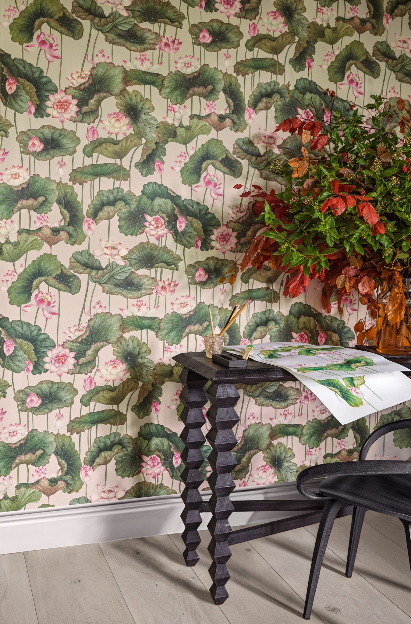 Lily Lotus wallpaper by Cole & Son 126/9031